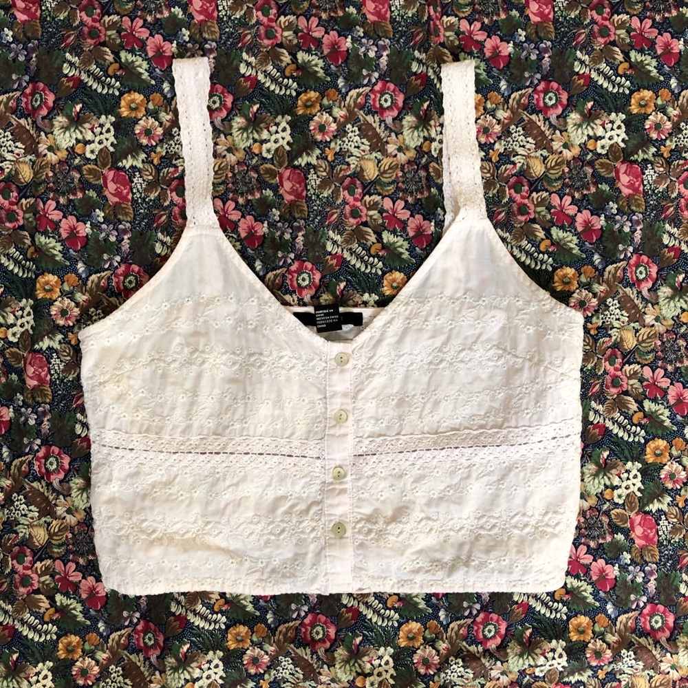Forever 21 Small White Eyelet Button-Front Cropped Tank Top